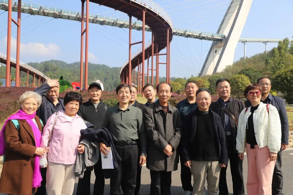 C:/Users/Administrator/Pictures/微信图片_20251029091120_49_141.jpg微信图片_20251029091120_49_141